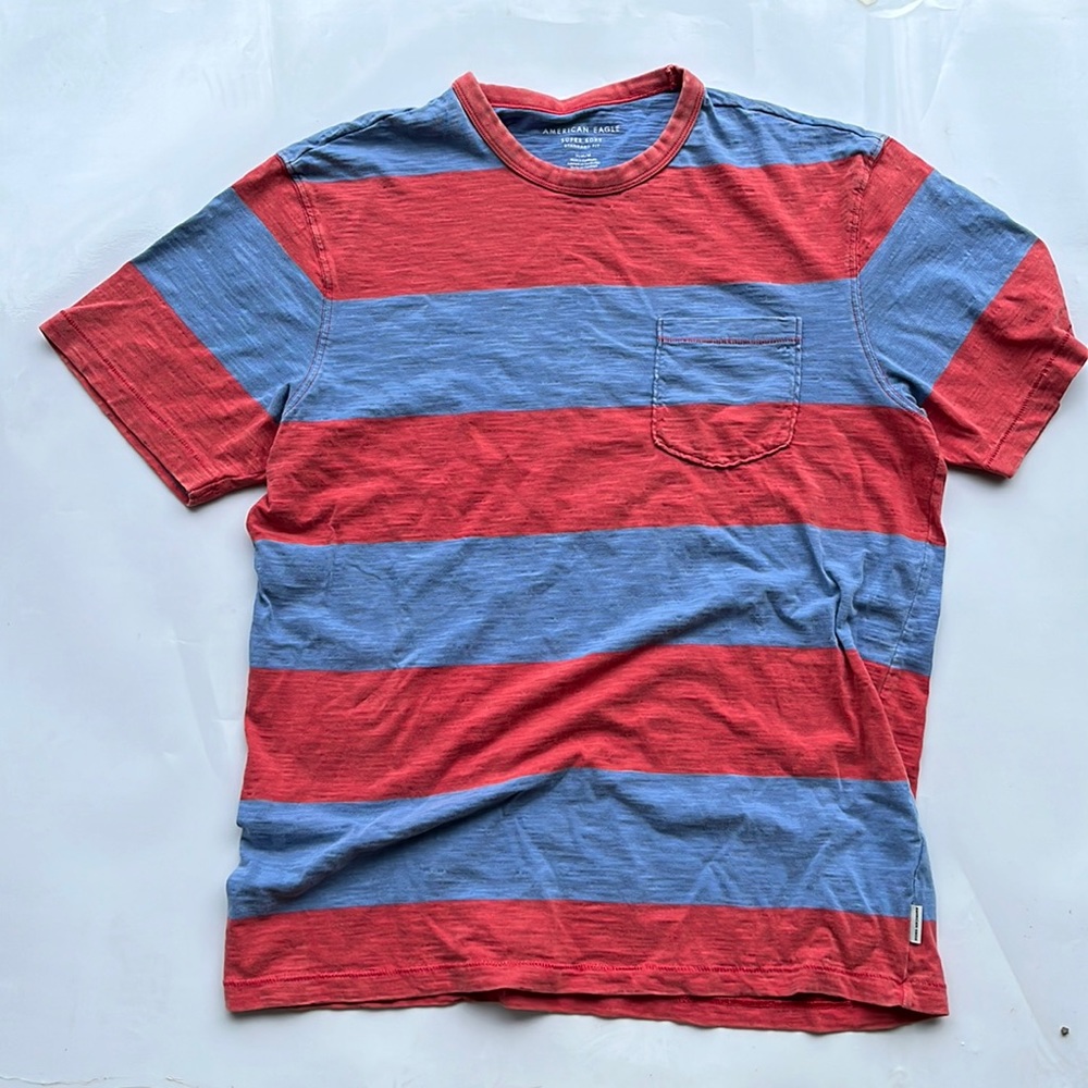 Men’s American eagle t shirt